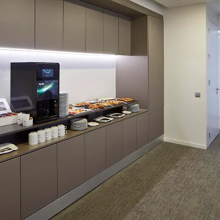 & Club Hotel 4*