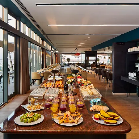 & Club Hotel District de Faro