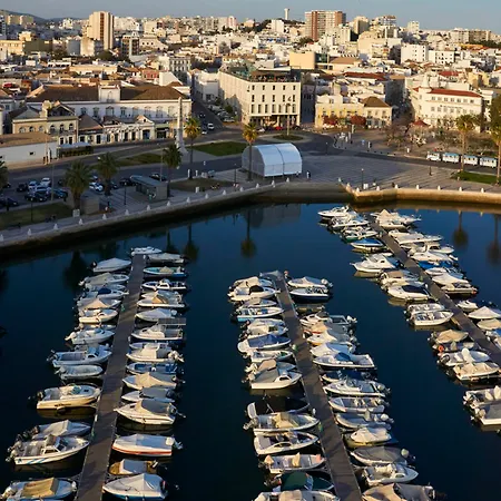& Club District de Faro